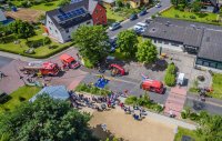 Rettungsübung im Rahmen des Tages der Offenen Tür der Freiwilligen Feuerwehr Neudorf am 26.06.2016