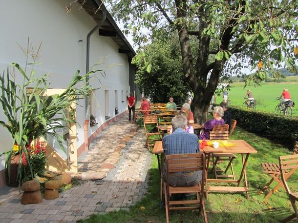 Café im Weidenhof  -  Gartenterrasse