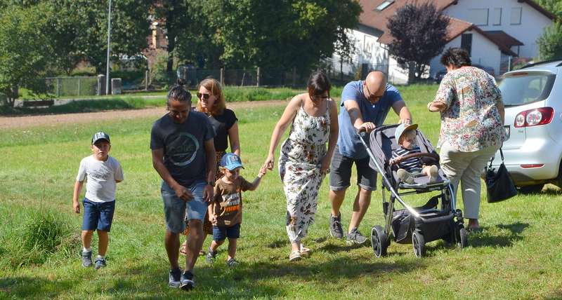 Besucher mit Kinderwagen