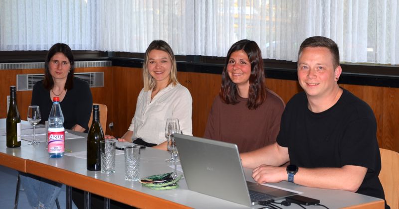 Der alte und neue Vorstand: L. Wink, K. Schramm, A.-C. Bohlken, S. Knobloch (v.l.)