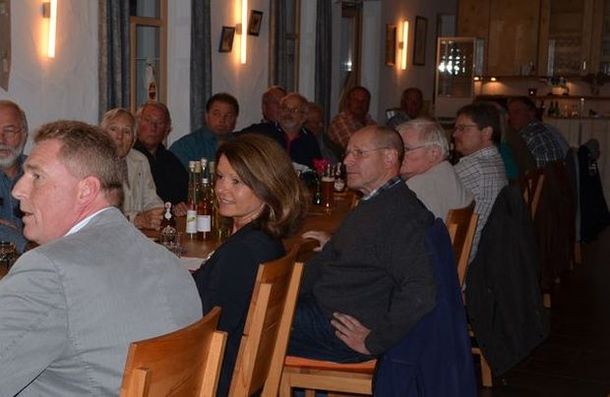 Thomas Joffroy, Maritta Rasch, Gerhard Seitz (vordere Reihe von links)